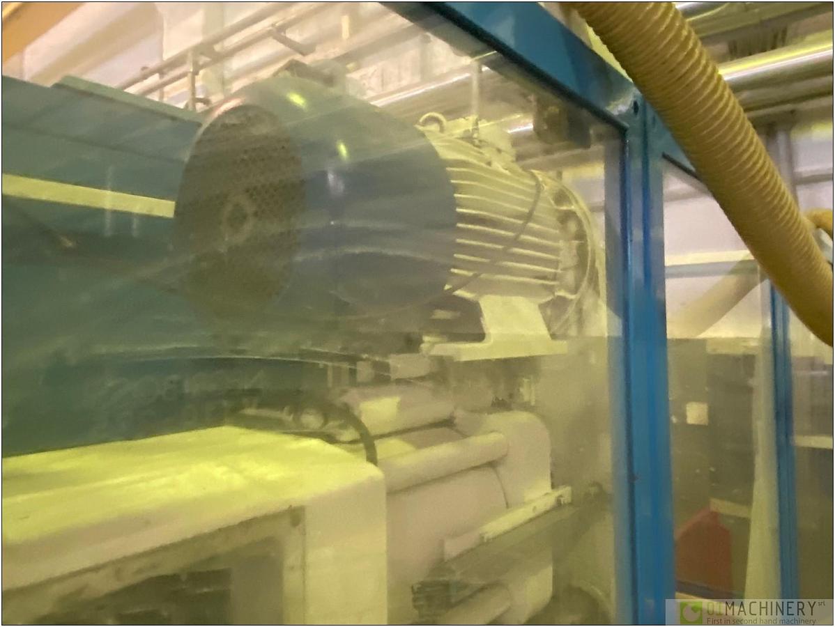 2003 MIR HMPV 200 TR