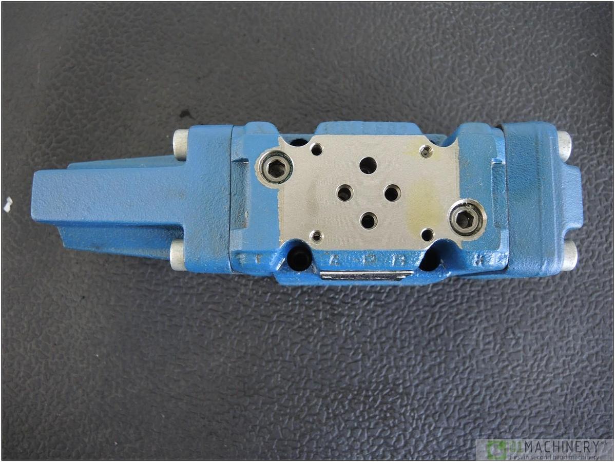 2011 REXROTH MNR: 900750795