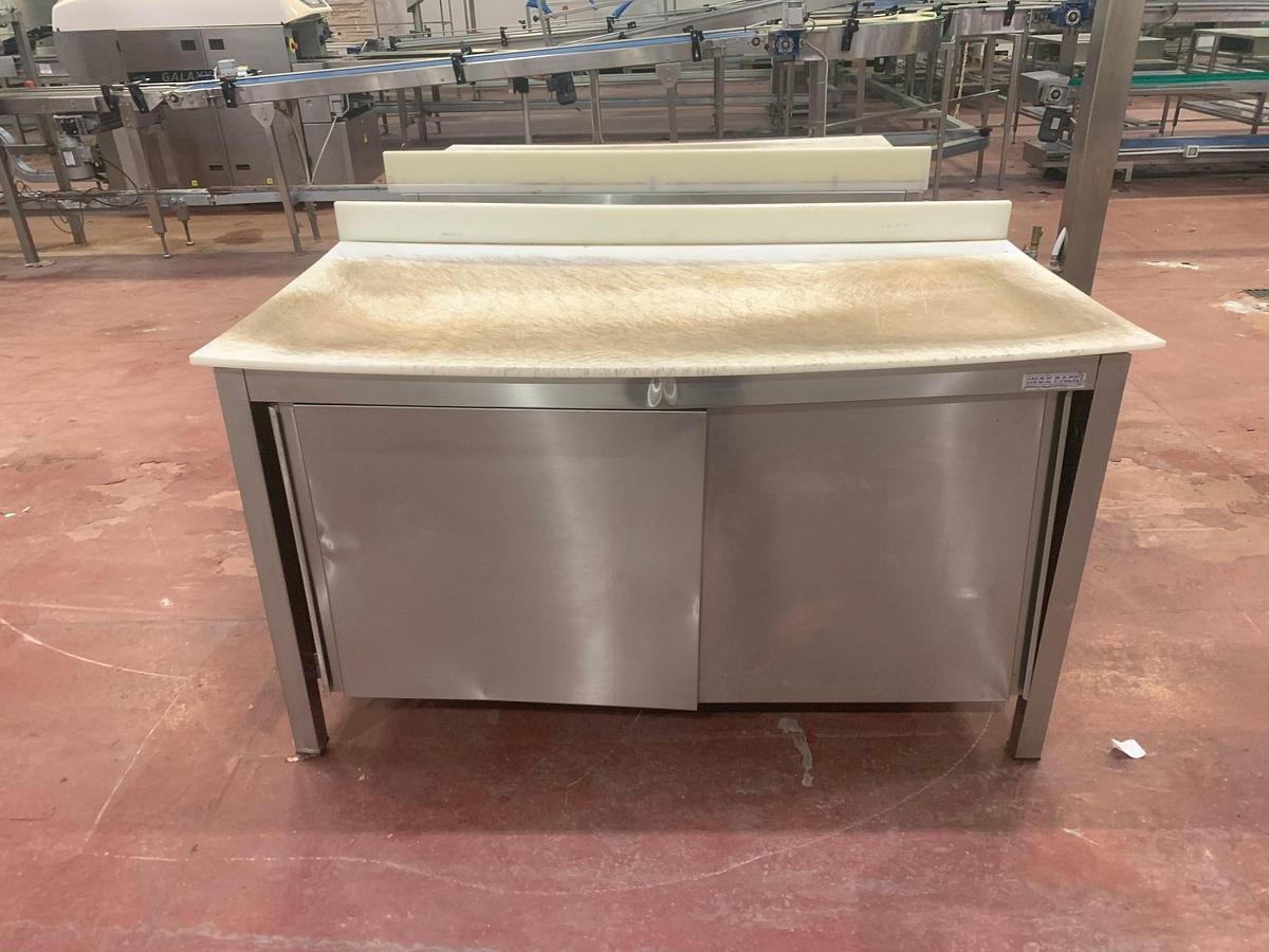 Usato TAVOLO ARMADIATO AL0888