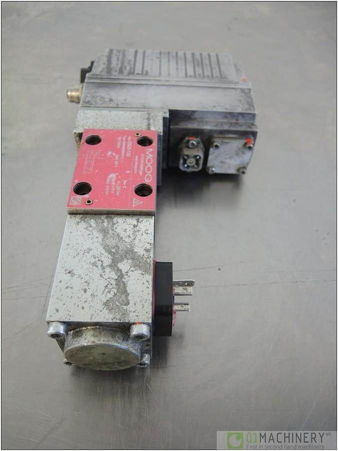 2011 MOOG D920-133