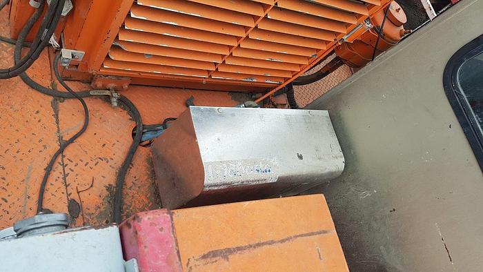 Used 2002 WELCAN 4 Axle Carrier Style Oilfield Pump / Kill Truck