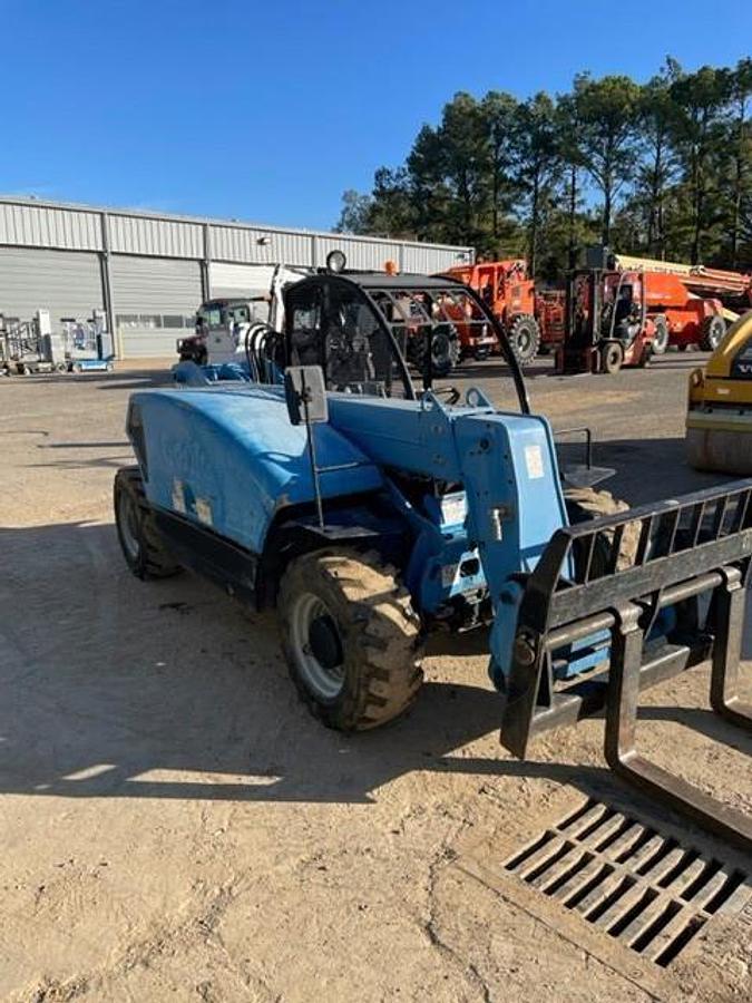 Used 2015 GENIE GTH5519