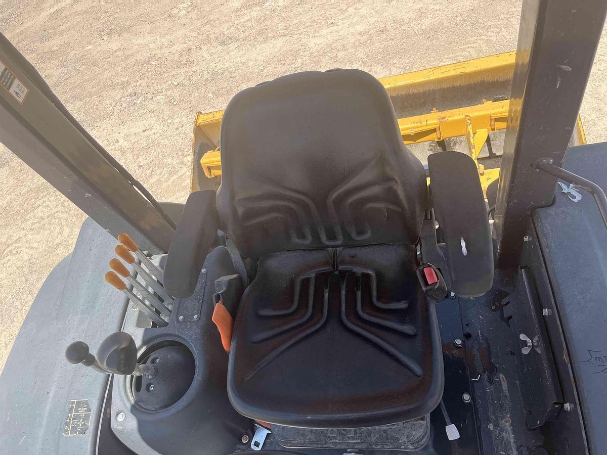 Used 2019 DEERE 210LEP