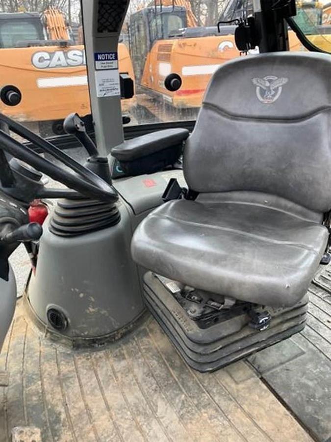 Used 2017 CASE 580N EP