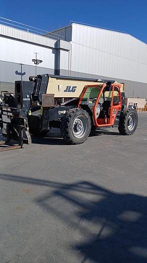 Used 2017 JLG 1055