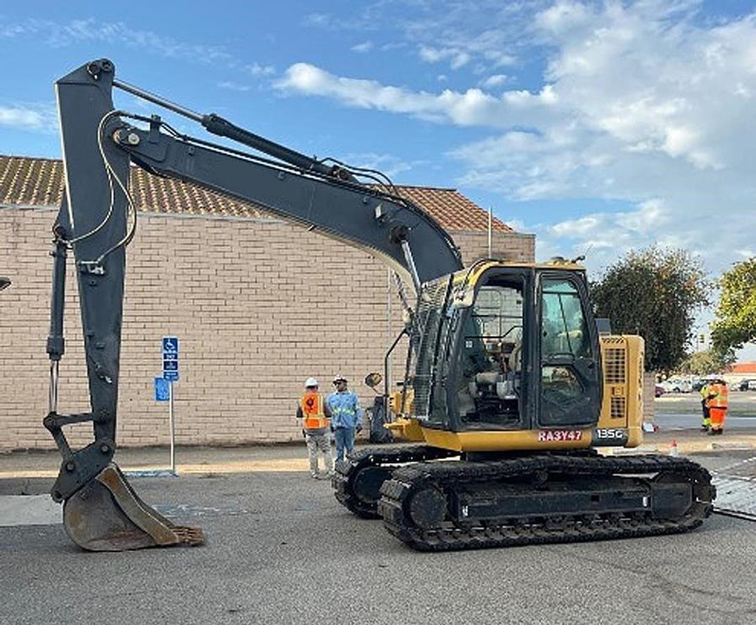 Used 2018 DEERE 135G