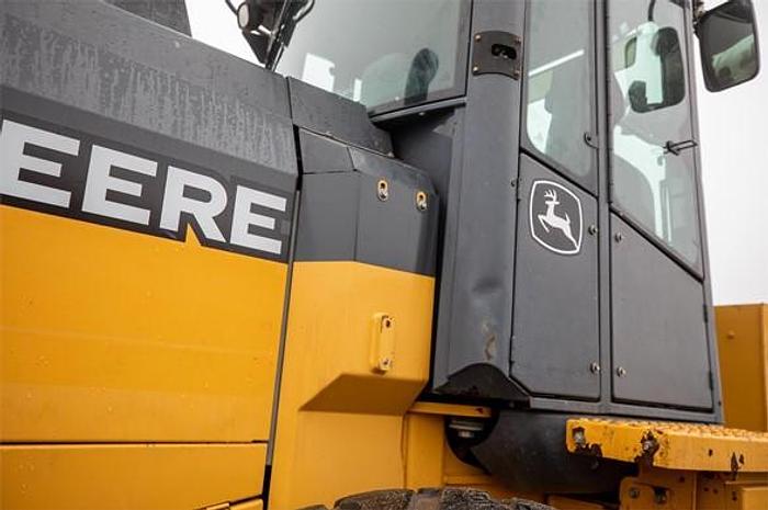 Used 2017 DEERE 544K