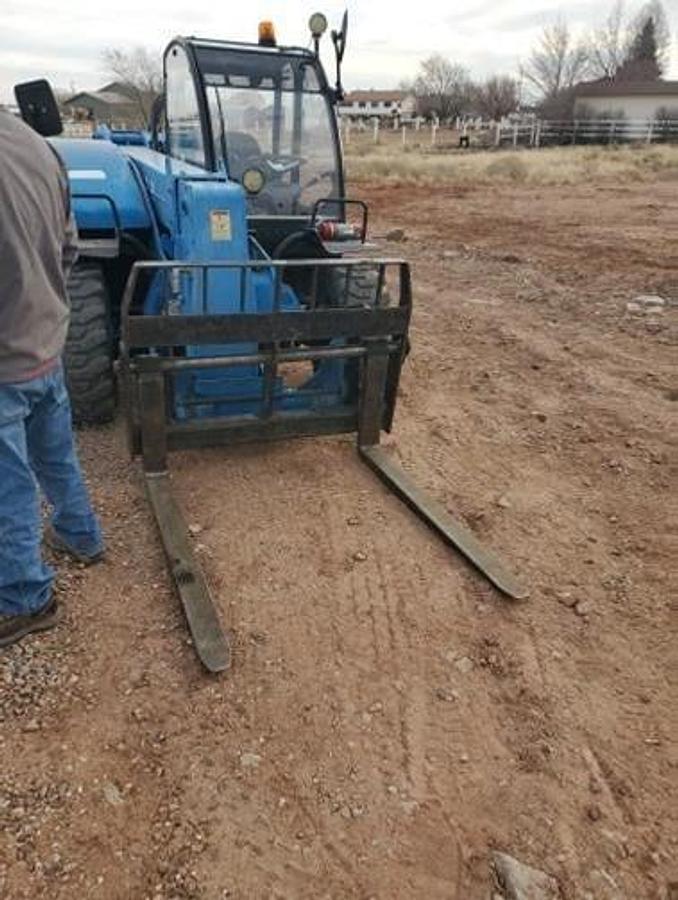 Used 2015 GENIE GTH5519