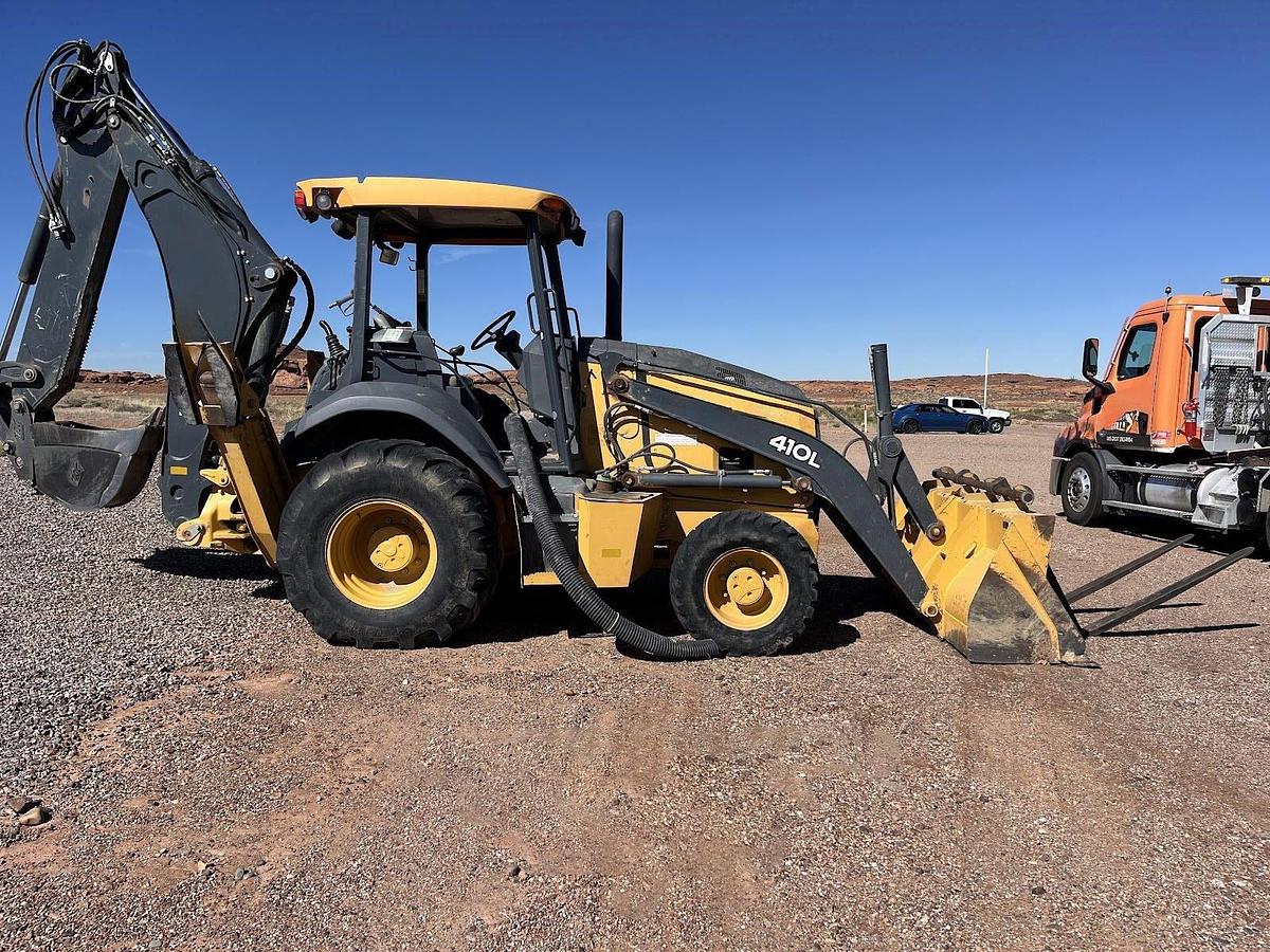 Used 2020 DEERE 410L