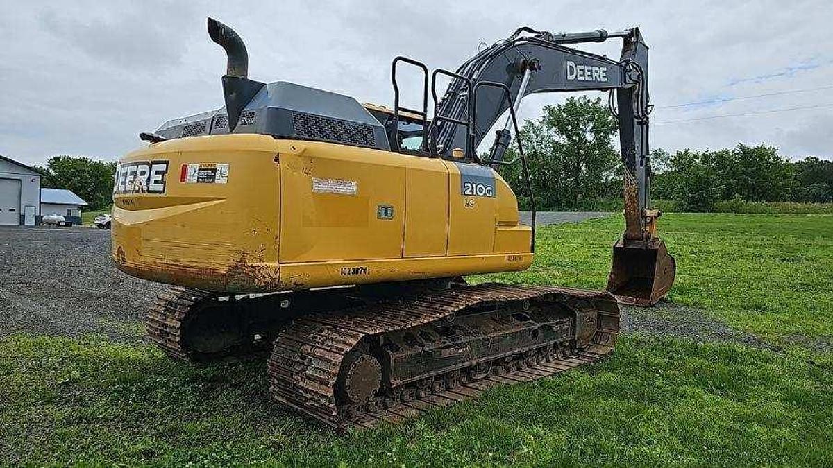 Used 2018 DEERE 210G LC