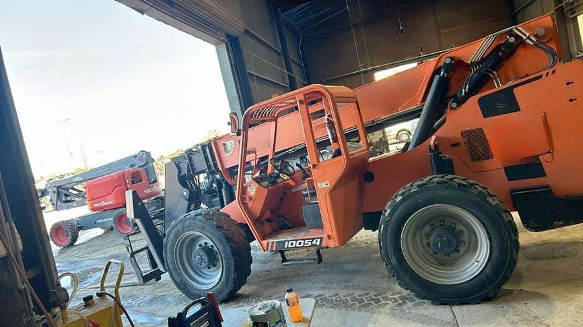 Used 2016 SKY TRAK 10054