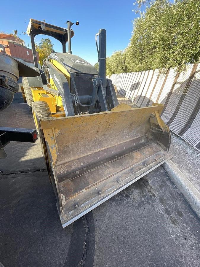 Used 2020 DEERE 210LEP