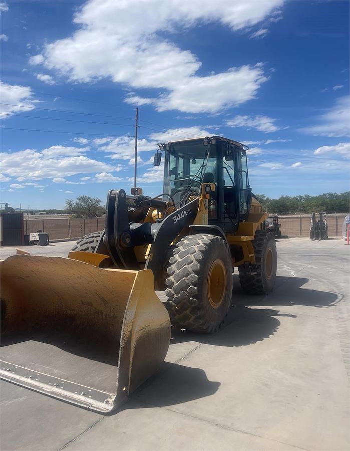 Used 2018 DEERE 544KII