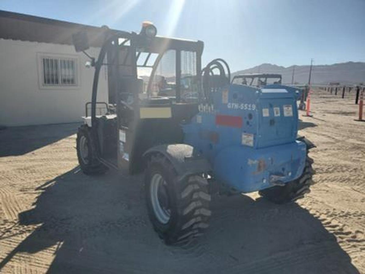 Used 2015 GENIE GTH5519