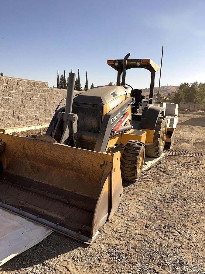 Used 2019 DEERE 210LEP