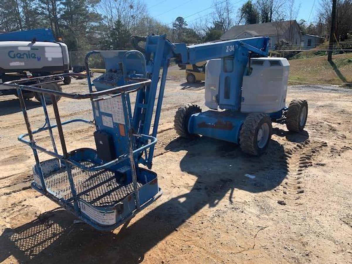 Used 2014 GENIE Z34/22IC