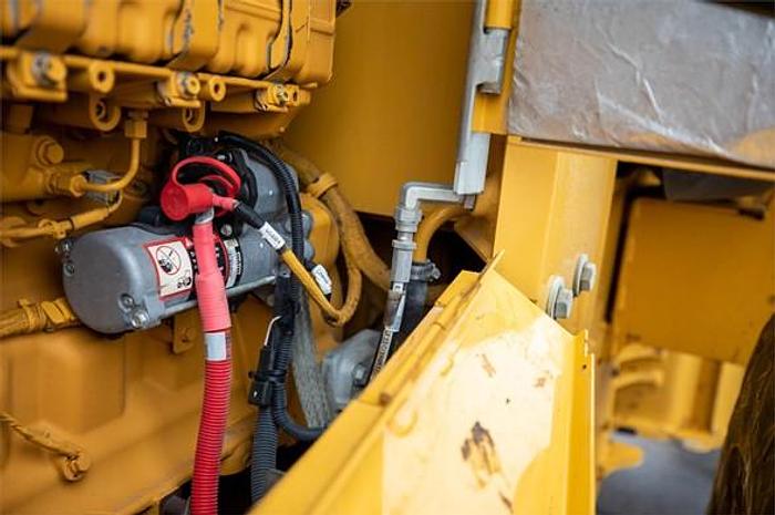 Used 2017 DEERE 544K