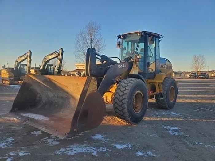 Used 2017 DEERE 544K