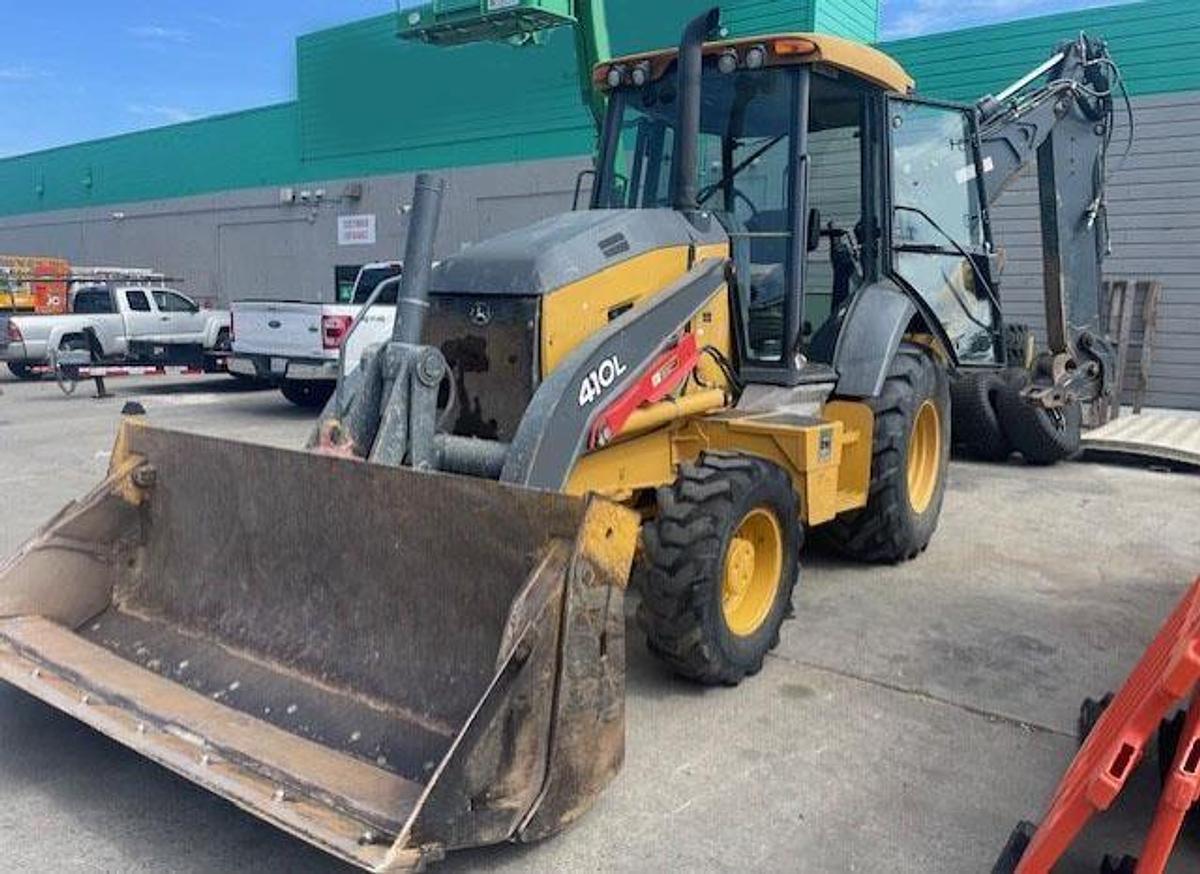 Used 2017 DEERE 410L