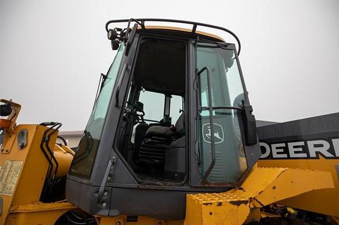 Used 2017 DEERE 544K