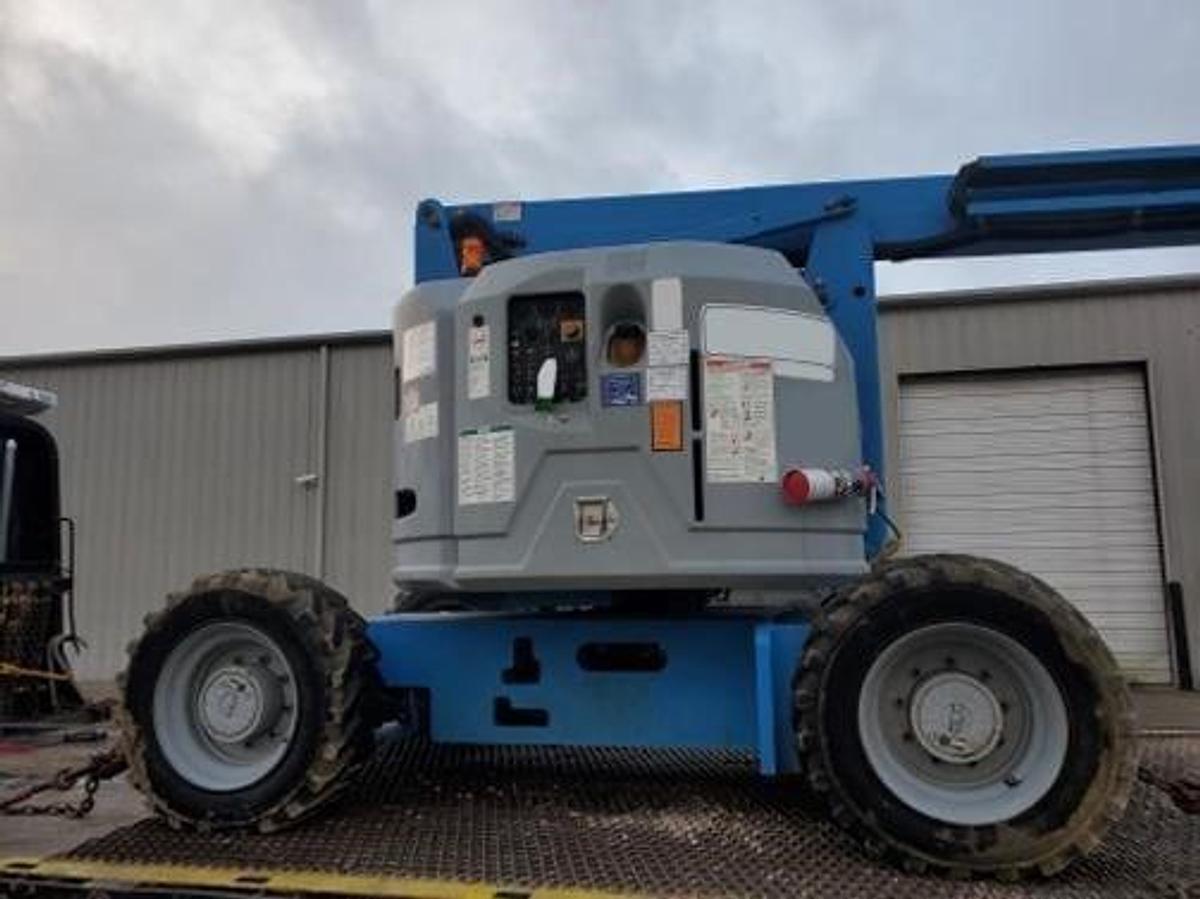 Used 2014 GENIE Z34/22IC
