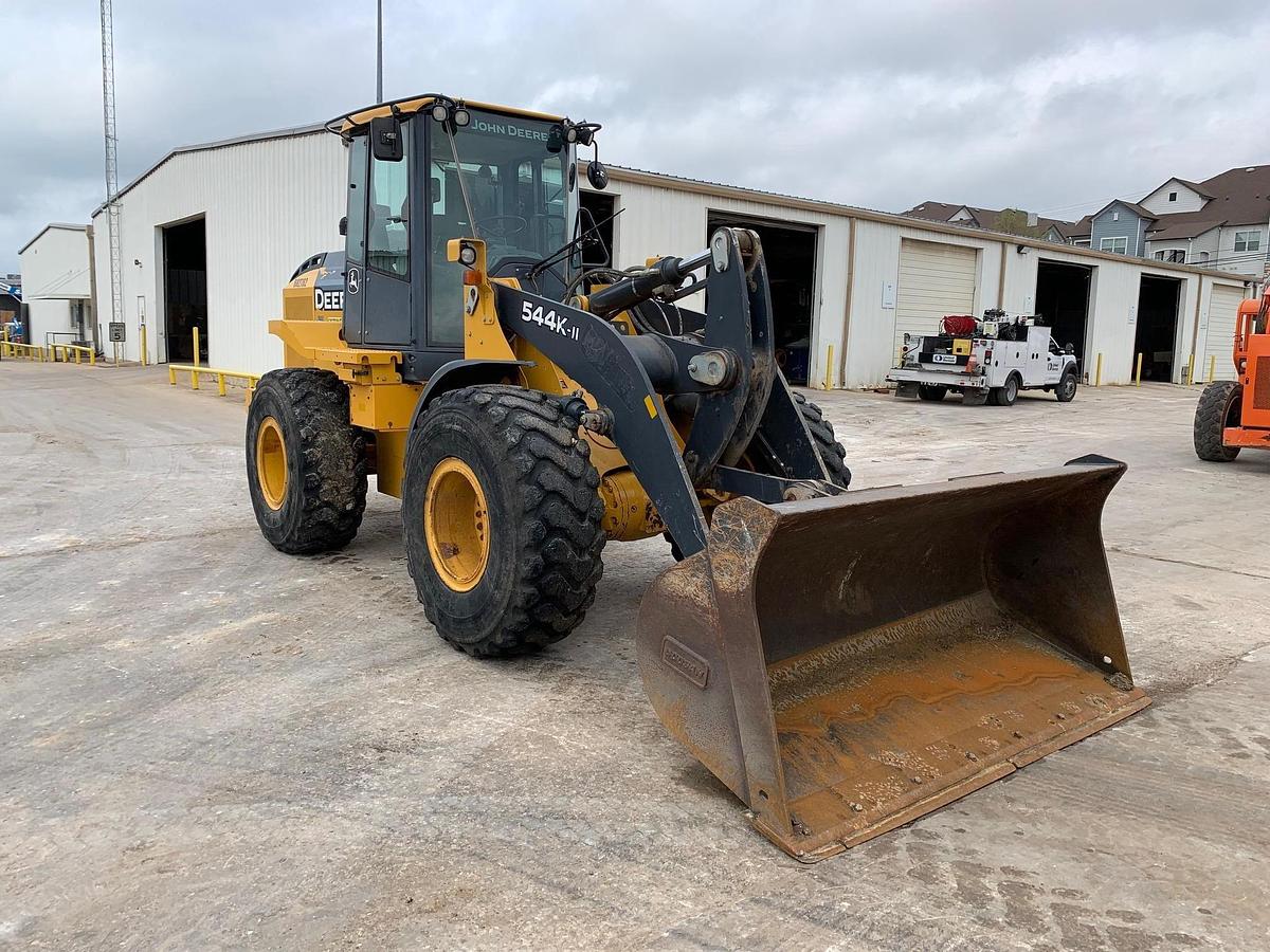Used 2017 DEERE 544K