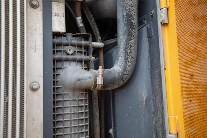 Used 2017 DEERE 544K