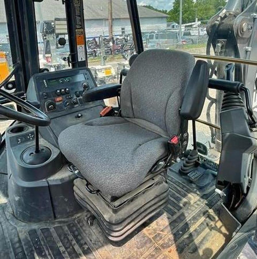 Used 2019 DEERE 310L EP