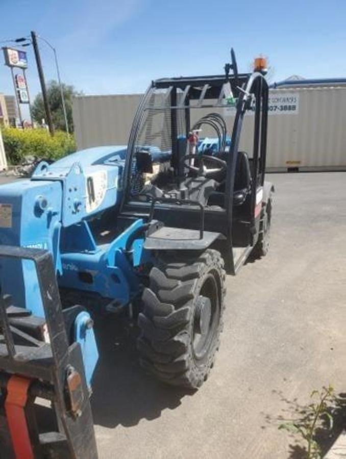 Used 2015 GENIE GTH5519