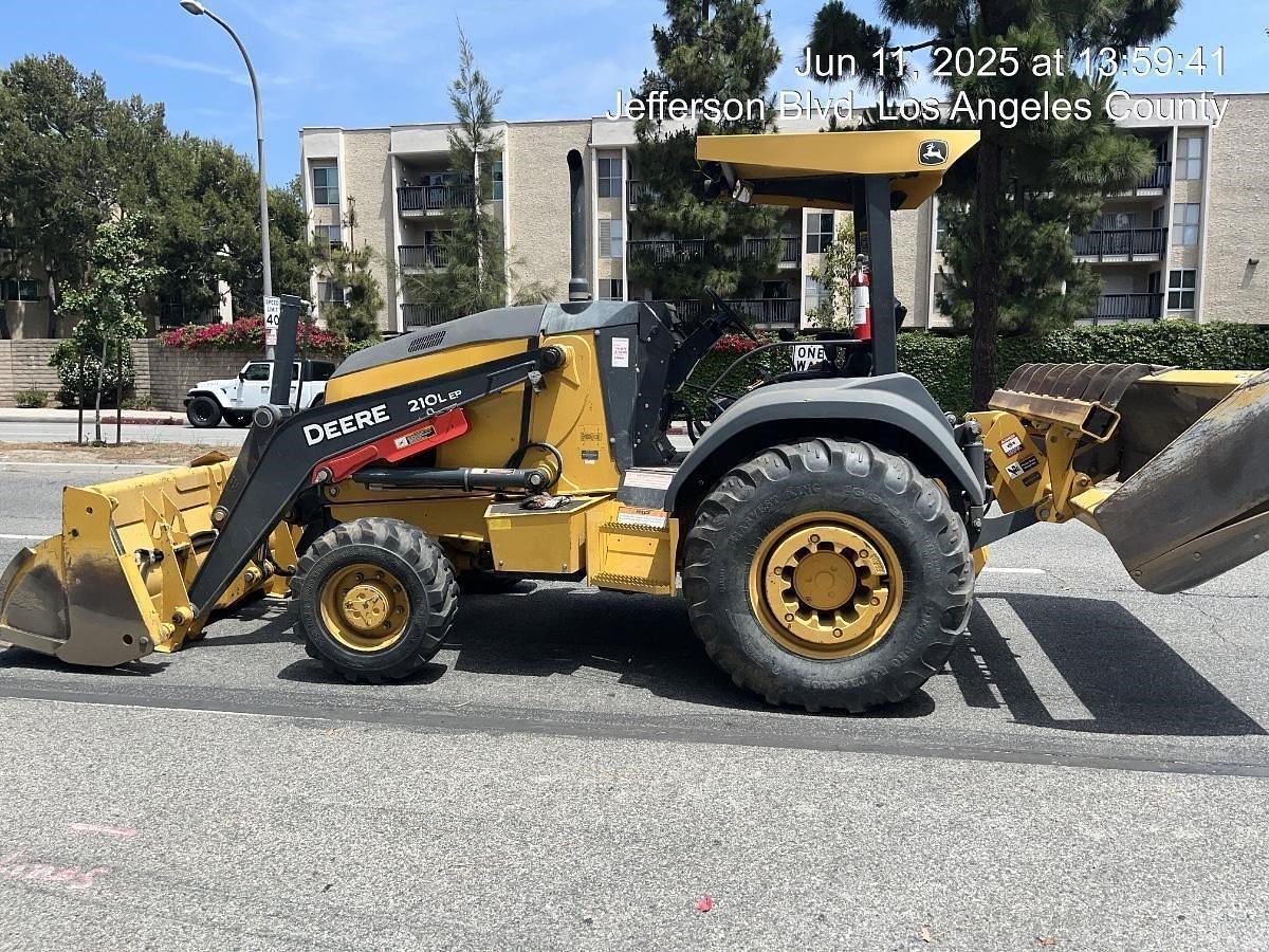 Used 2019 DEERE 210LEP