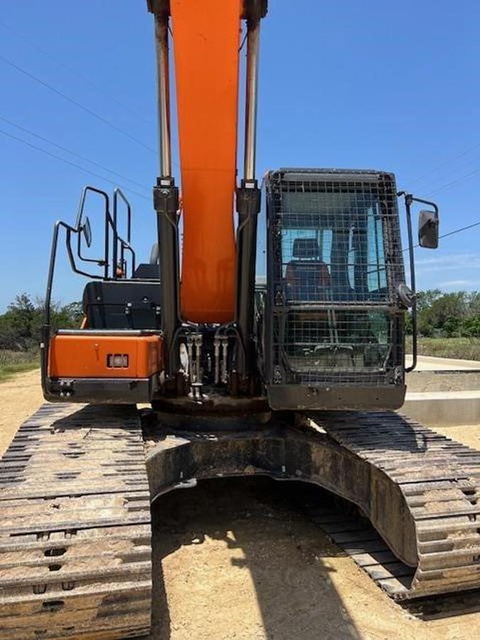 Used 2022 DOOSAN DX225 LC-5