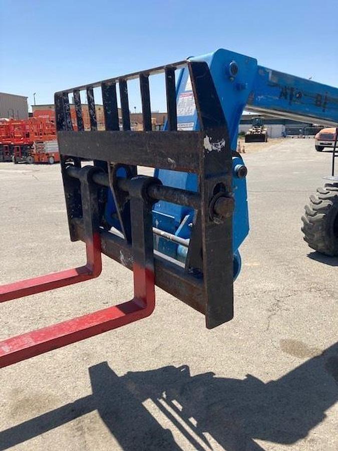 Used 2013 GENIE GTH5519