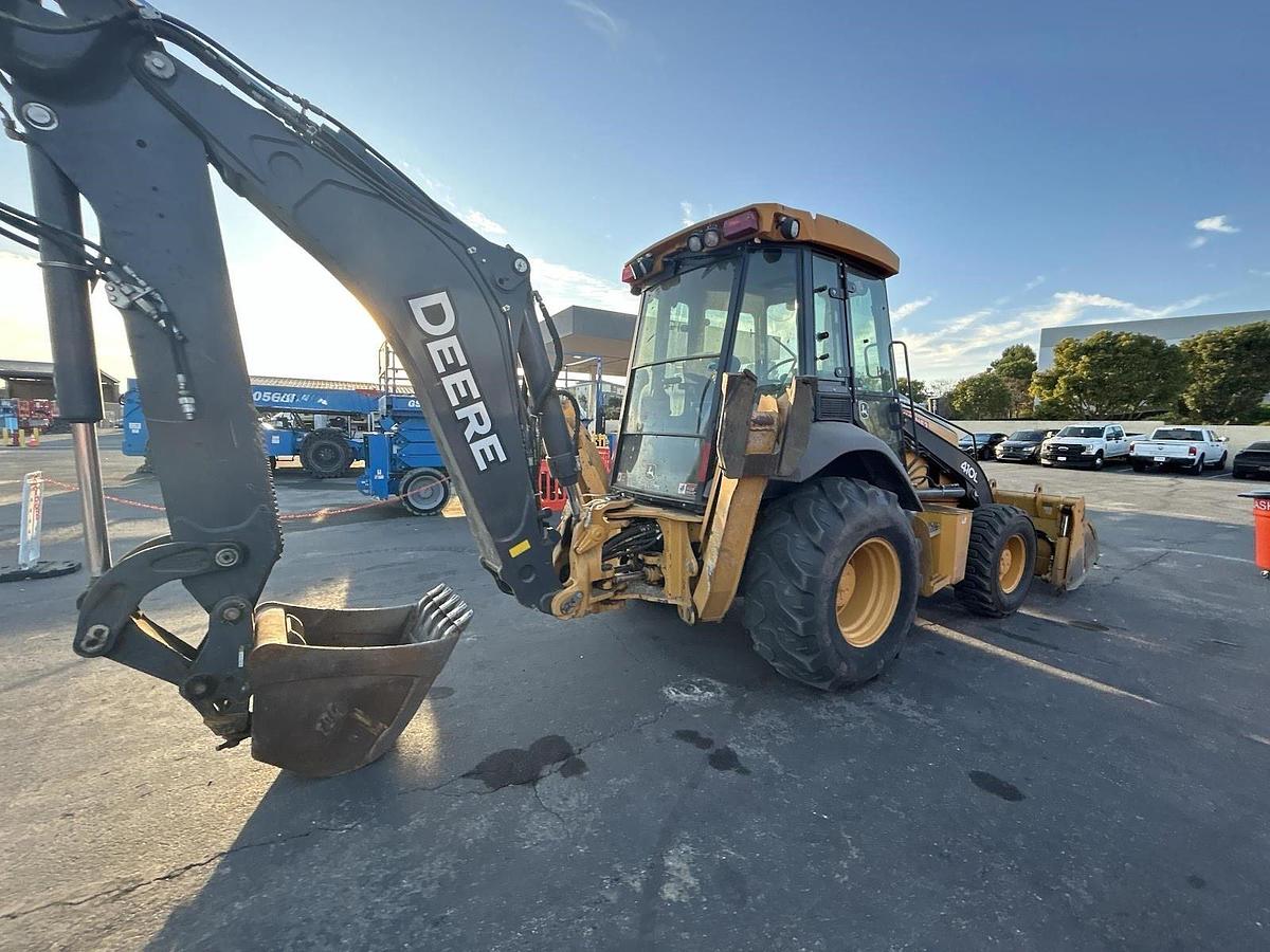 Used 2020 DEERE 410L