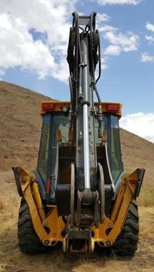 Used 2011 DEERE 310J