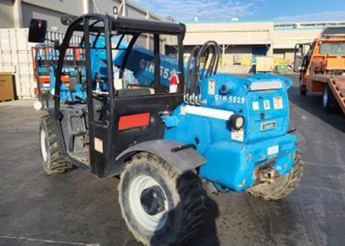 Used 2015 GENIE GTH5519