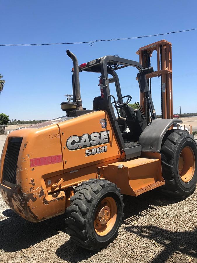 Used 2013 CASE 586H