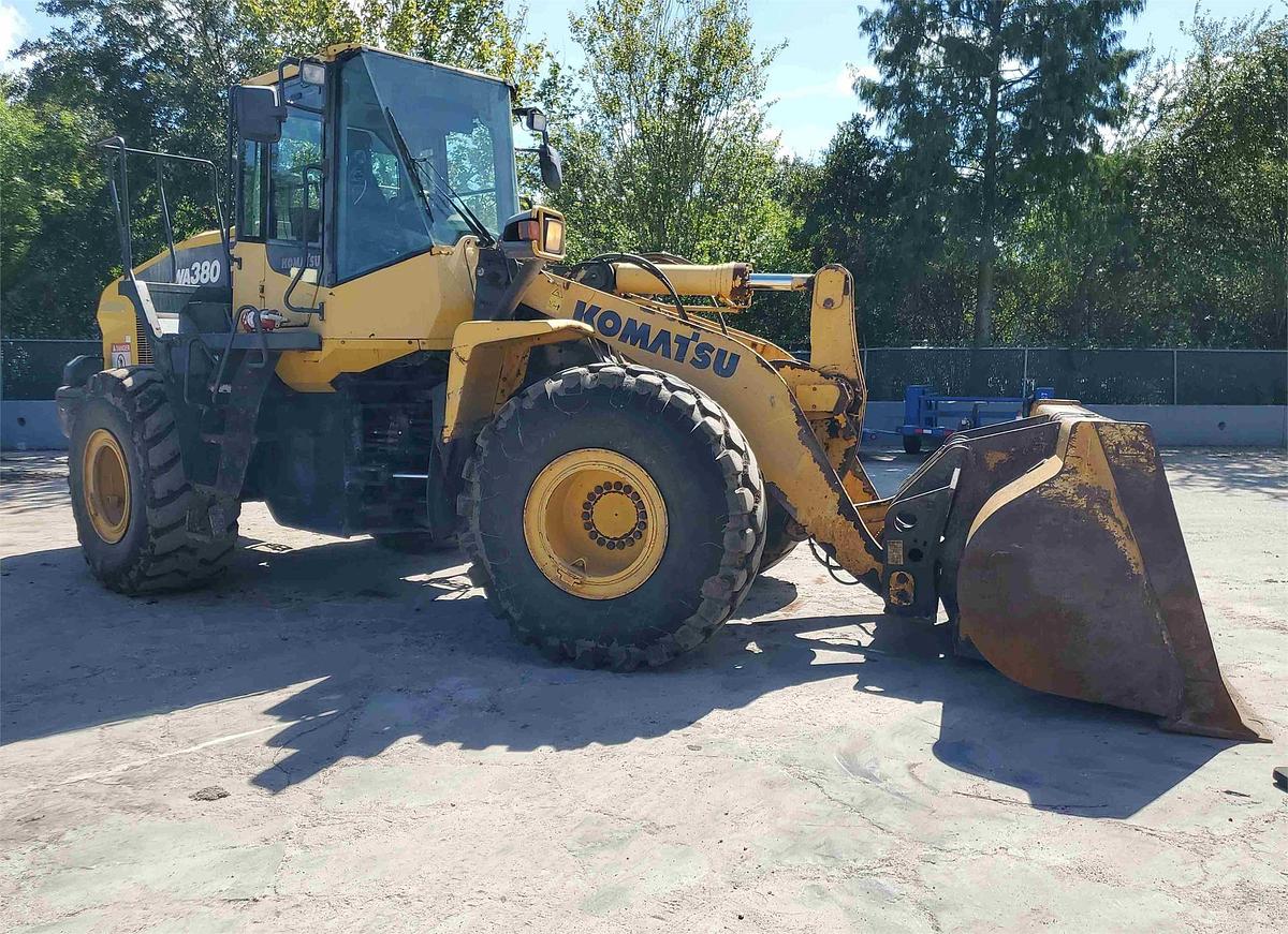 Used 2015 KOMATSU WA380-7