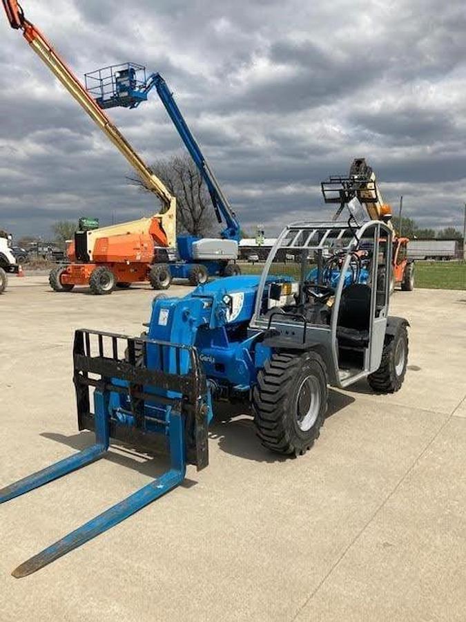 Used 2014 GENIE GTH5519