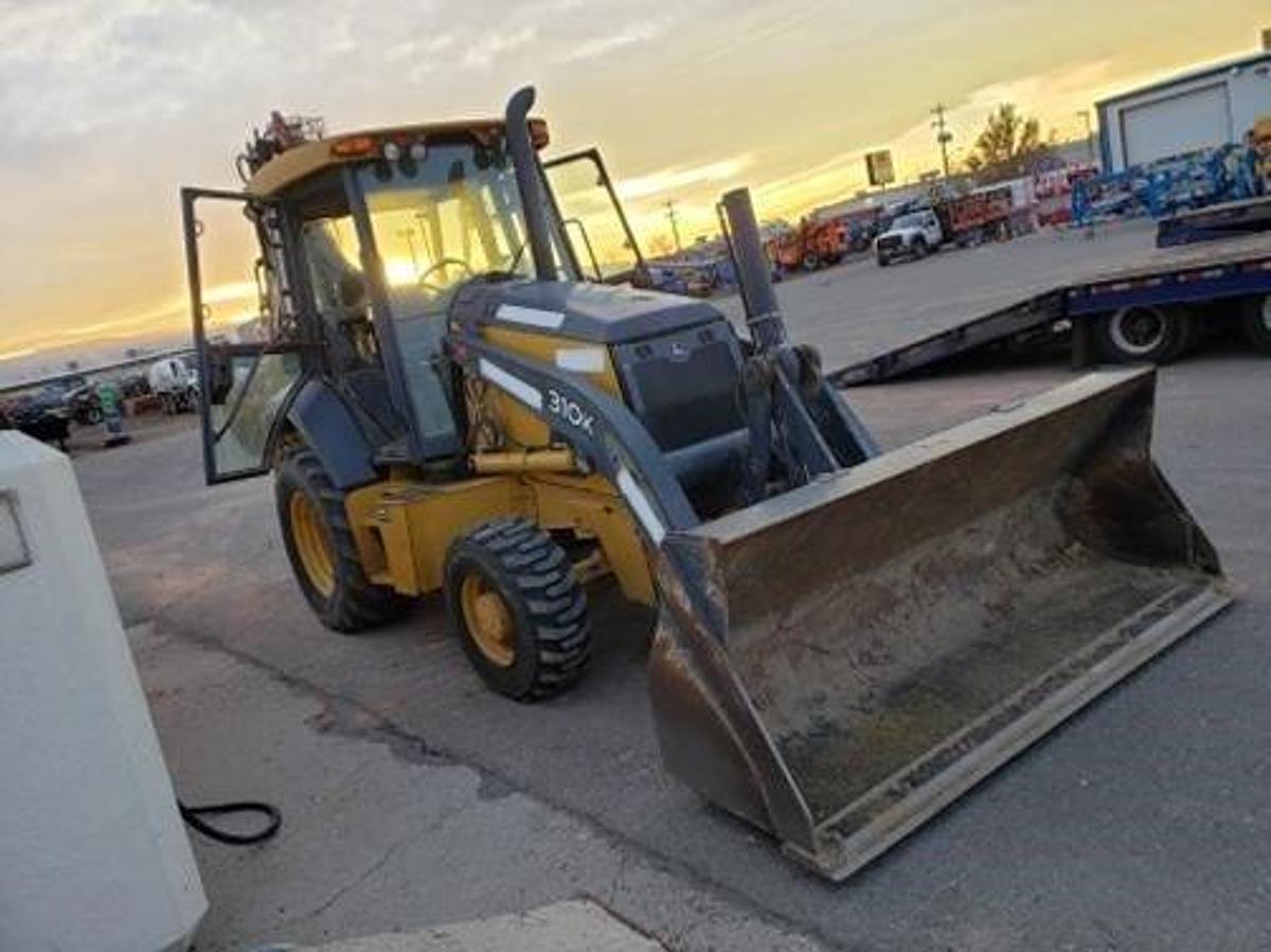 Used 2015 DEERE 310K