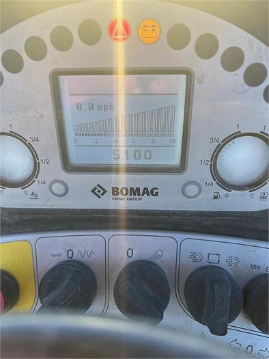 Used 2018 BOMAG BW211D-5
