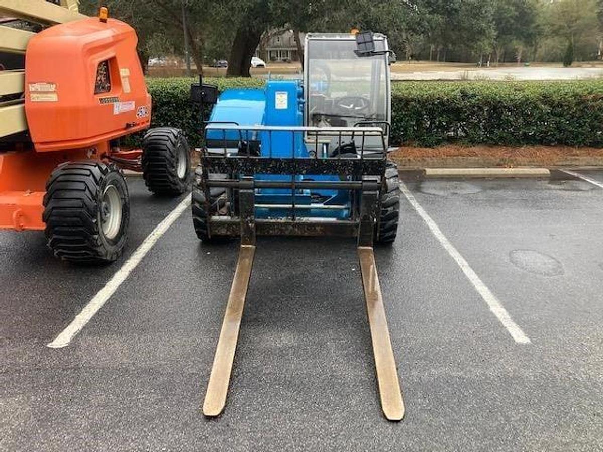 Used 2013 GENIE GTH5519