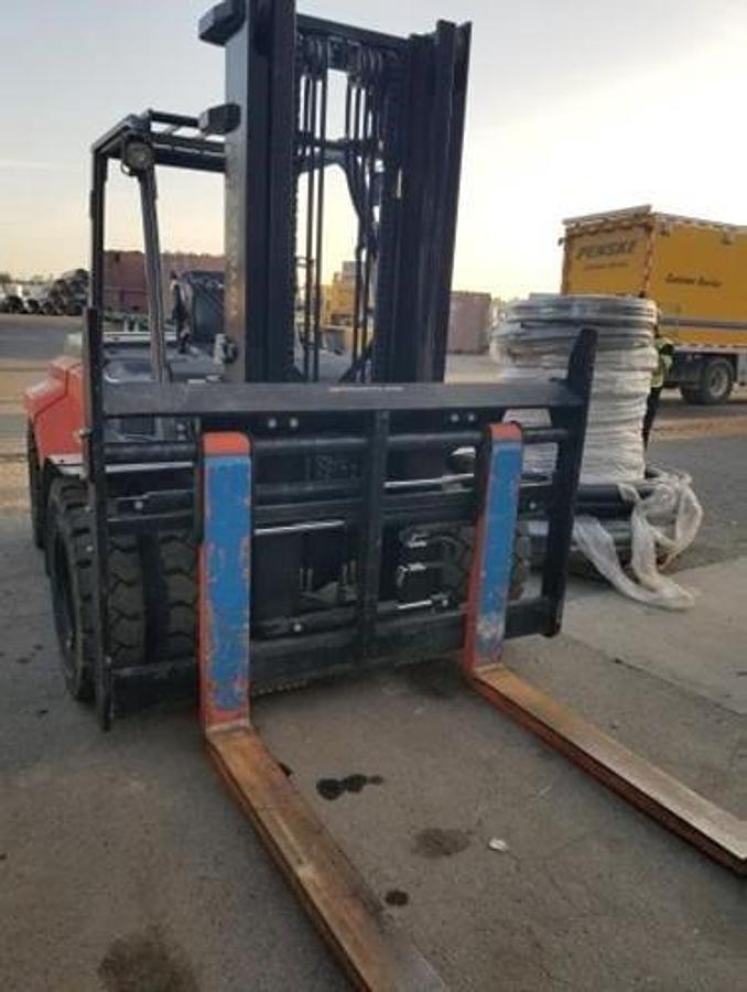 Used 2015 TOYOTA 8FD70U