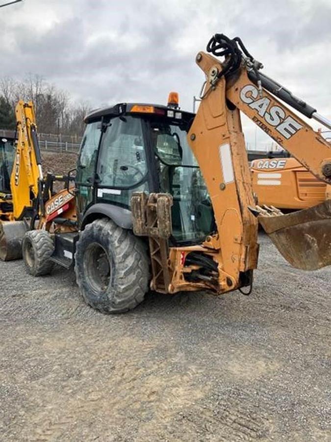 Used 2017 CASE 580N EP