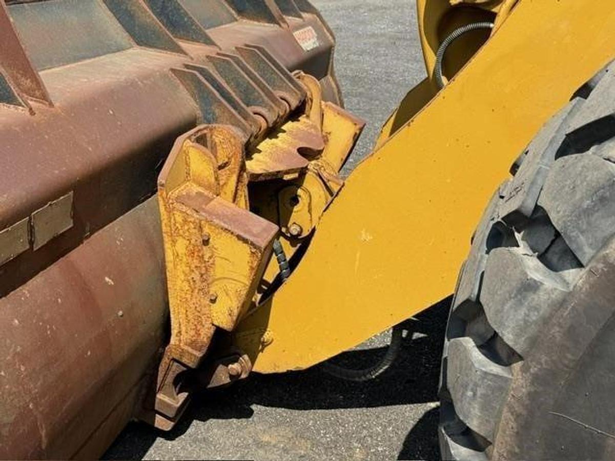 Used 2020 CATERPILLAR 972M