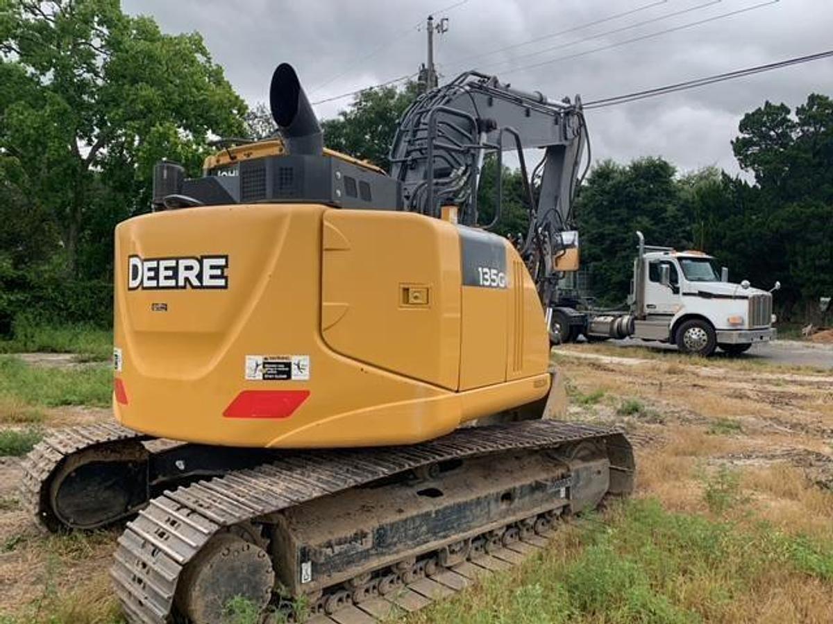 Used 2018 DEERE 135G