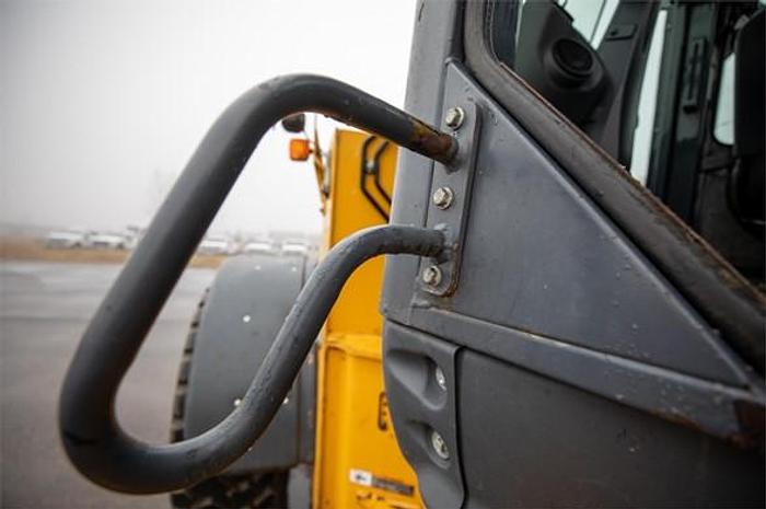 Used 2017 DEERE 544K