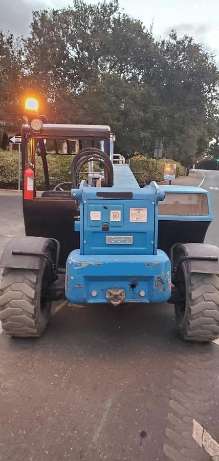 Used 2015 GENIE GTH5519