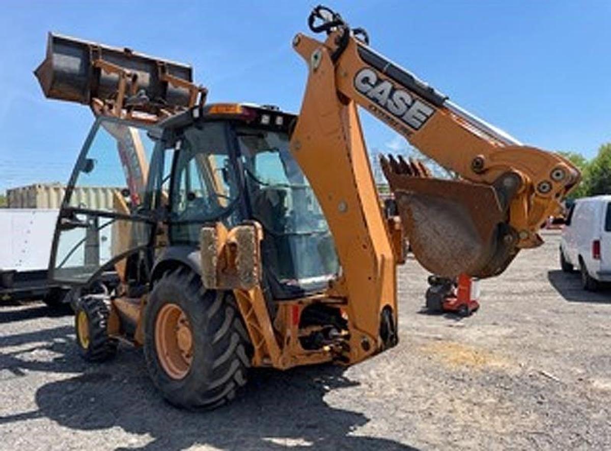 Used 2014 CASE 580SN