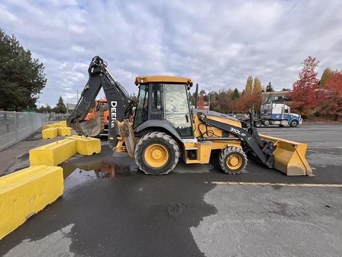 Used 2020 DEERE 310L EP