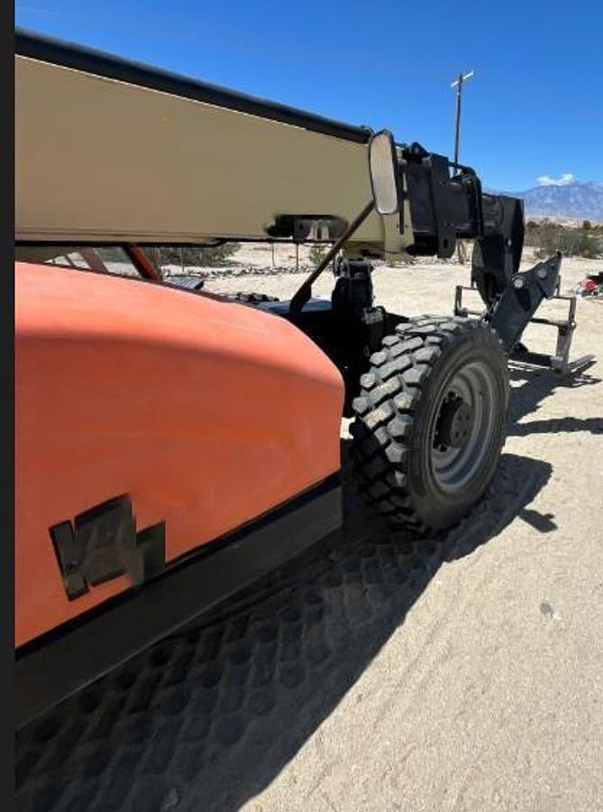 Used 2016 JLG 1255